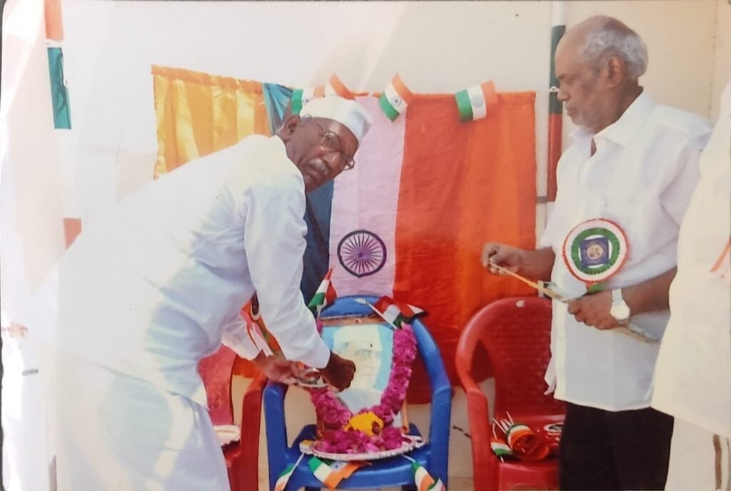 80663481 40e7 4862 a12d cfce6b579c66