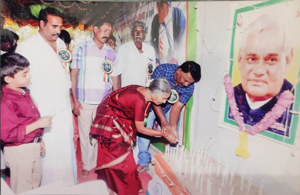 f0bb7886 57c4 45ae 8f76 e46f24933f2d